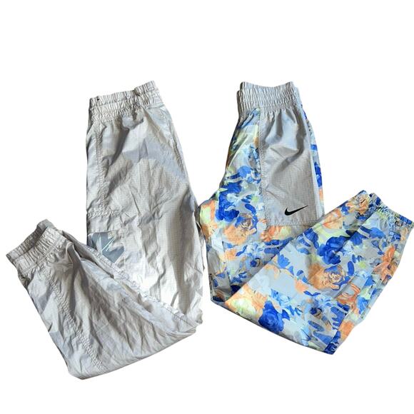 Nike Sportswear Tan & Floral Track Pants size XS women’s - Picture 1 of 16